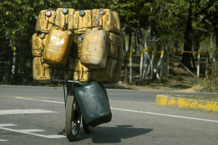 Contrabando de gas oil desde Brasil preocupa a estacioneros uruguayos