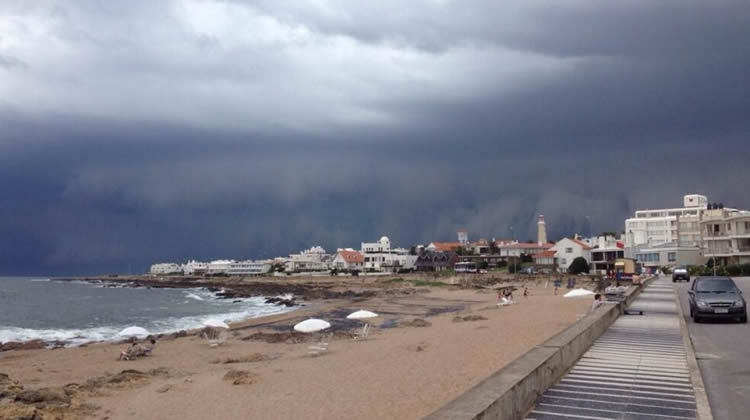 Venta de combustible cayó un 30 por ciento en Punta del Este y balnearios de Rocha