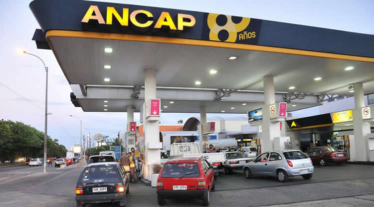 Los hogares uruguayos gastan en promedio 45 dólares mensuales en combustible