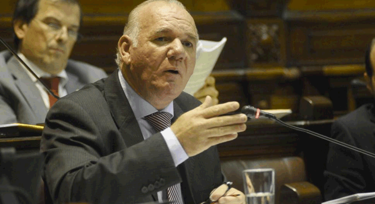 “La resgasificadora fue un negocio ruinoso y fracasado que le costó a los uruguayos 213 millones de dólares”