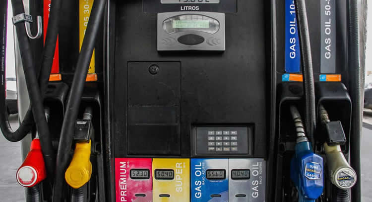 Informe de URSEA propone subir el litro de Nafta Súper 95 a $ 82.42 y el de gas oil a $ 69.21