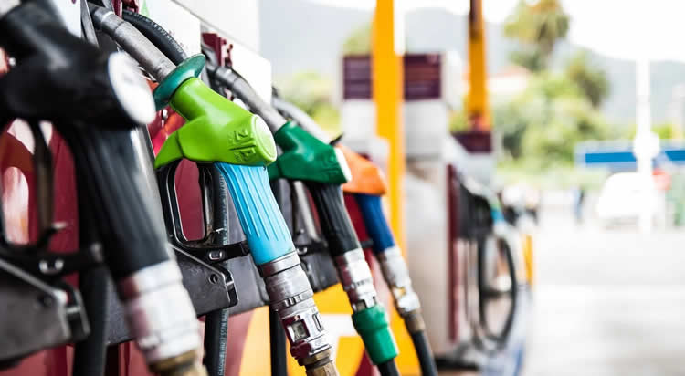 Recomendación de URSEA: Aumentar 3.3 pesos la nafta y 3.15 el gasoil