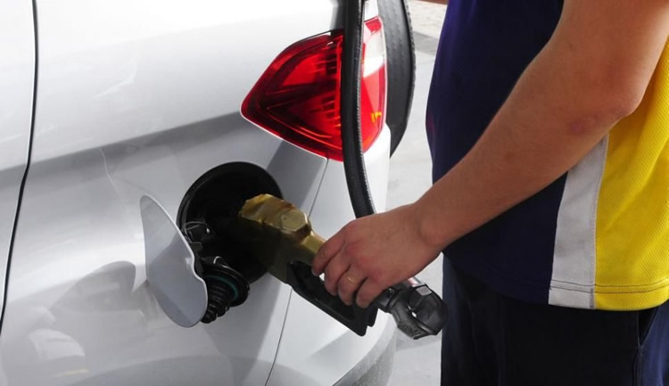 Federico de Castro: “El Gobierno tiene una posición dogmática con la reforma del sector de los combustibles”