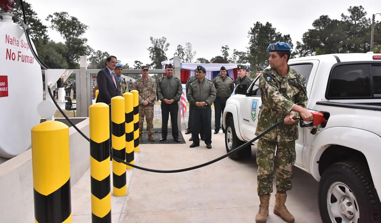 ANCAP entregará material en desuso para la instalación de bases logísticas de combustible del Ejército