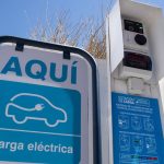 Desde ahora usuarios de autos eléctricos podrán pagar la carga con tarjetas en red de cargadores de UTE