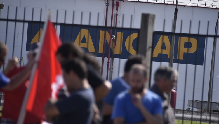 FANCAP dejó en suspenso medidas gremiales en aeropuertos