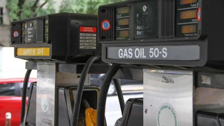Gasolinas y supergás mantienen mismos precios de febrero pero el Gas oil baja dos pesos