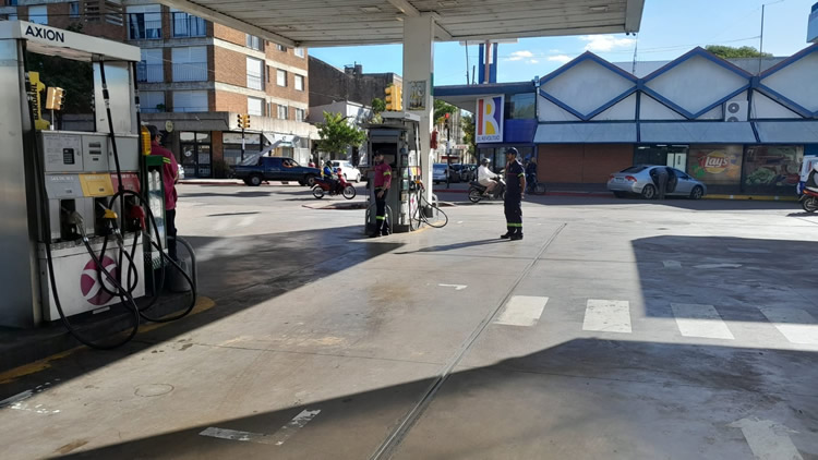 Plantean rebaja de combustibles para todos los clientes independientemente de la forma de pago