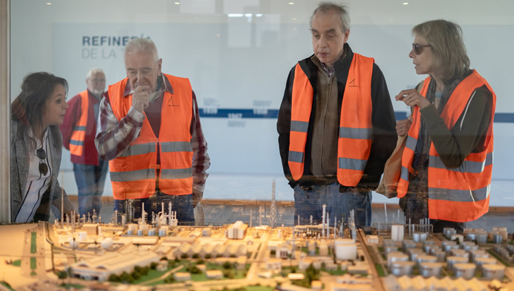 ANCAP abrió las puertas de su muestra expositiva para celebrar el Día del Patrimonio