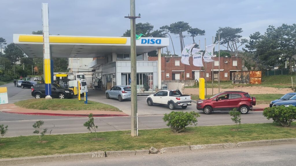 Empresas extranjeras de transporte de combustibles analizan desembarcar en Uruguay a competir con precios muy bajos