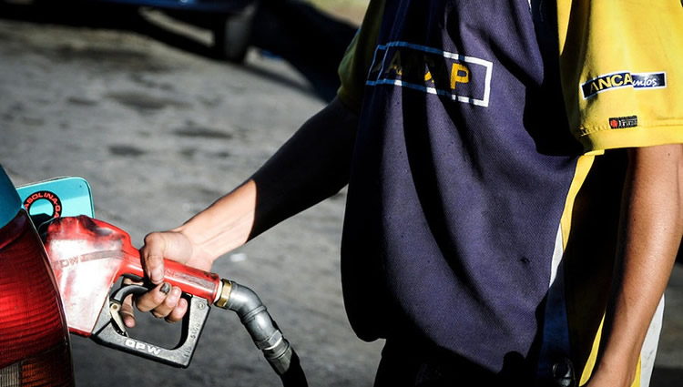 ANCAP homologó la confección nacional de sus nuevos uniformes a la empresa FRIMA