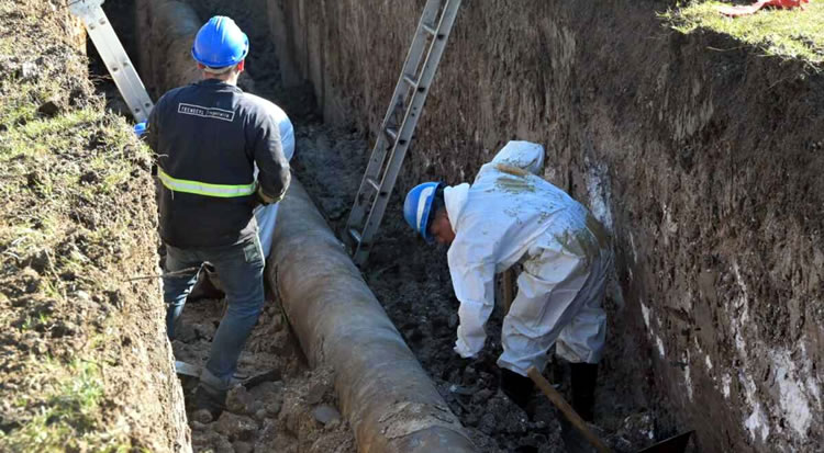 ANCAP recuperó el equivalente a dos camiones cisterna del crudo derramado en Costa Azul