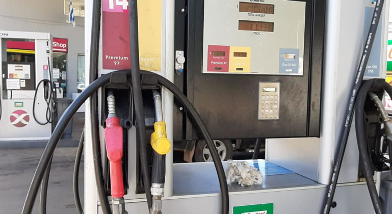 El gobierno decidió nuevamente mantener los precios de julio en los combustibles para agosto