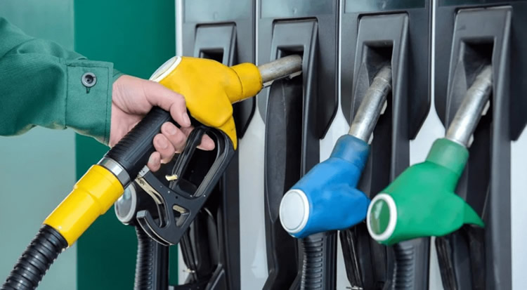 URSEA estableció aumento del 4.17 por ciento para las naftas y un 0,82, para el gasoil