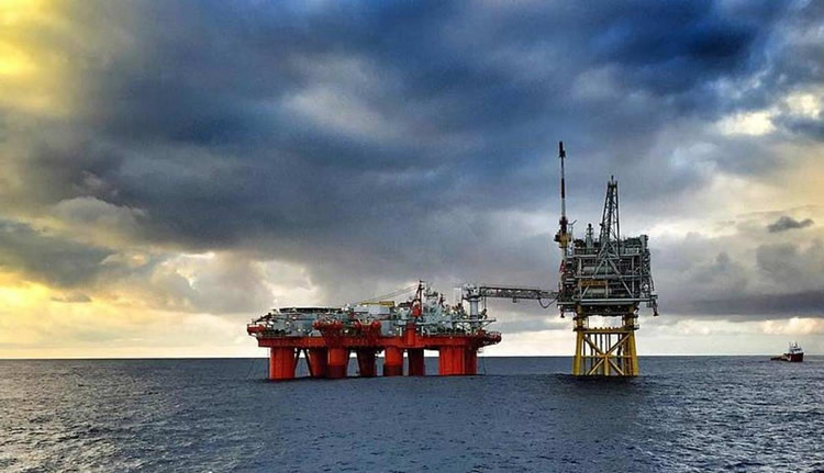La prospección marina en busca de petróleo espera decisión del Ministerio de Ambiente