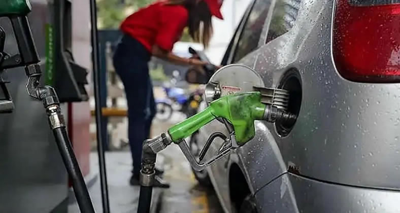 Estacioneros solicitarán al Ministerio de Industria información sobre fijación del precio de los combustibles en el surtidor