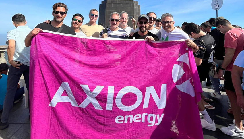 El compromiso de los operadores de AXION Uruguay fue premiado con una experiencia que cruzó fronteras