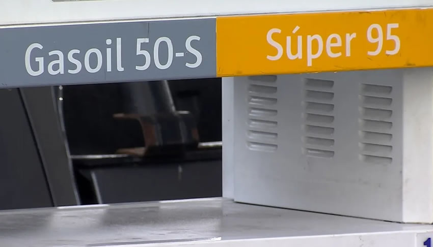 Casi la mitad del precio de la nafta corresponde a impuestos