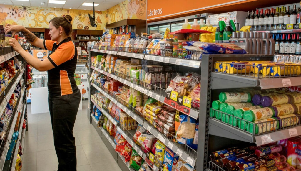 La franquicia de Tiendas de conveniencia ANCAP 360 acelera la transformación de la Estación de Servicio con nuevos formatos