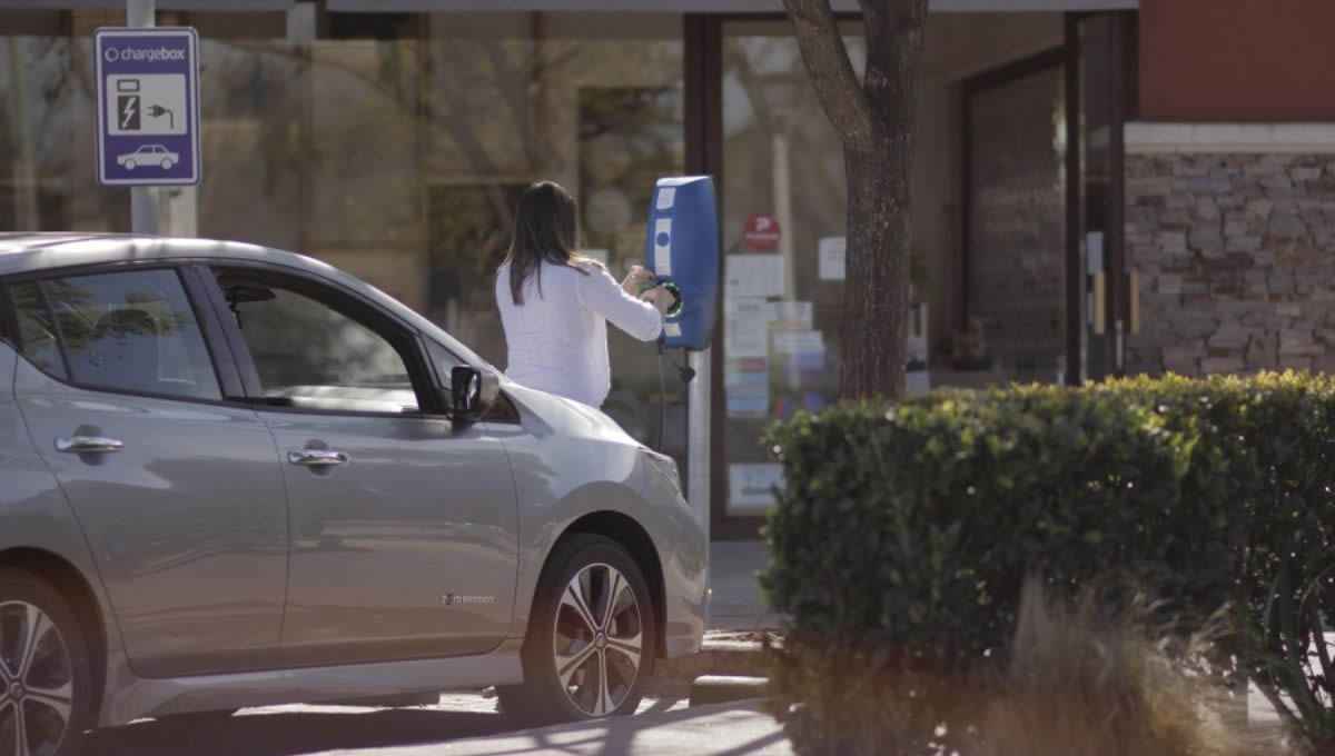 Red pública vs. Estaciones de Servicio: ¿competencia o nueva complementariedad?