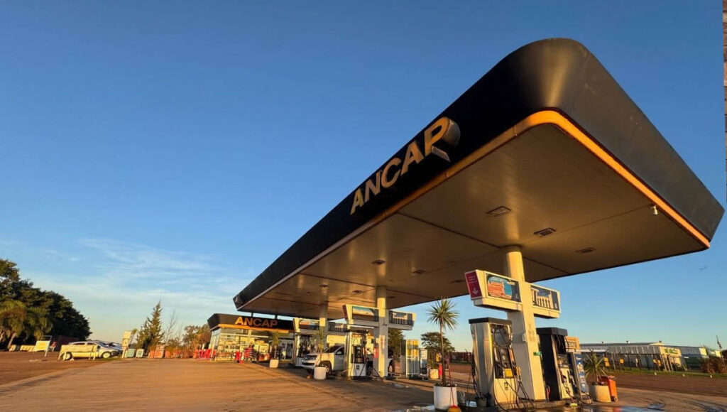 Las ventas de gasoil salvan el balance mensual de ANCAP ante la quietud de las naftas