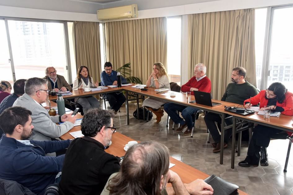 ¿Qué pasará con las Estaciones de Servicio? Uruguay proyecta una oferta de energía más diversa hacia 2050