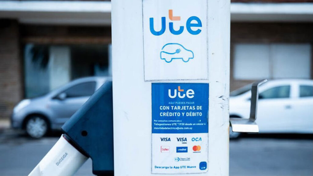 Casi la mitad de los usuarios de autos eléctricos sufren fallas en la red pública de carga